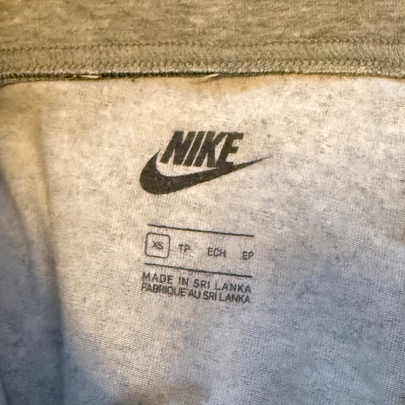 Nike Sportswear Essential Logo Leggings - Picture 4 of 4